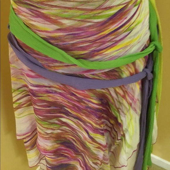 Diane Von Furstenberg Handkerchief Style wrap skirt with coloured sashes NWT 🔴 - Picture 1 of 13